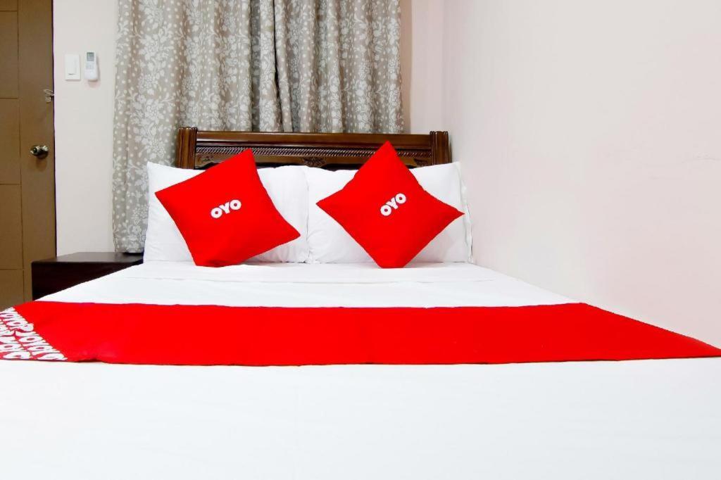 Oyo 766 Ichehan Apartments มะนิลา ภายนอก รูปภาพ