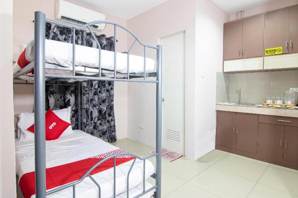 Oyo 766 Ichehan Apartments มะนิลา ภายนอก รูปภาพ