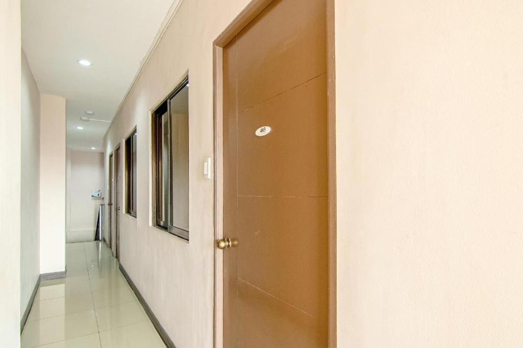 Oyo 766 Ichehan Apartments มะนิลา ภายนอก รูปภาพ