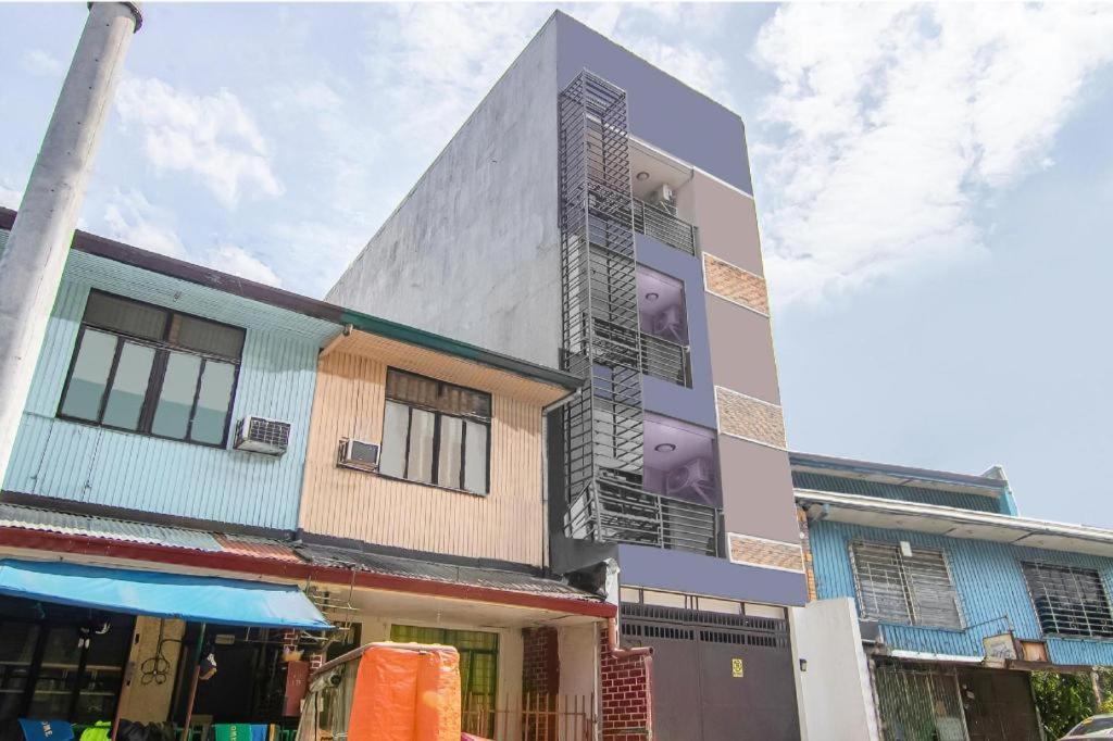 Oyo 766 Ichehan Apartments มะนิลา ภายนอก รูปภาพ